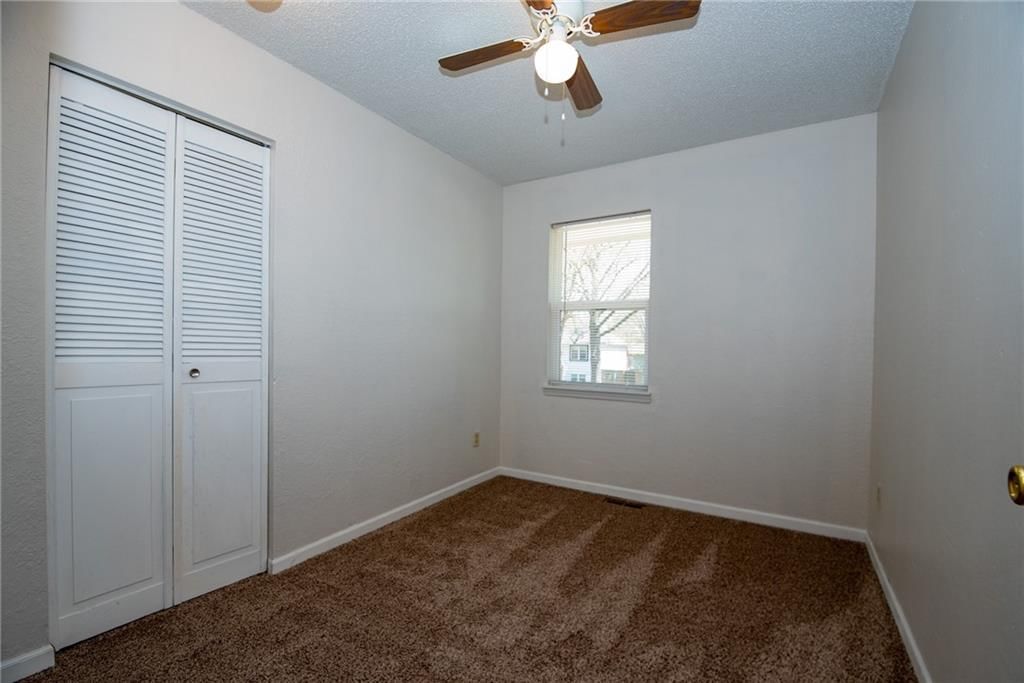 208 NW Valley Drive — photo 21