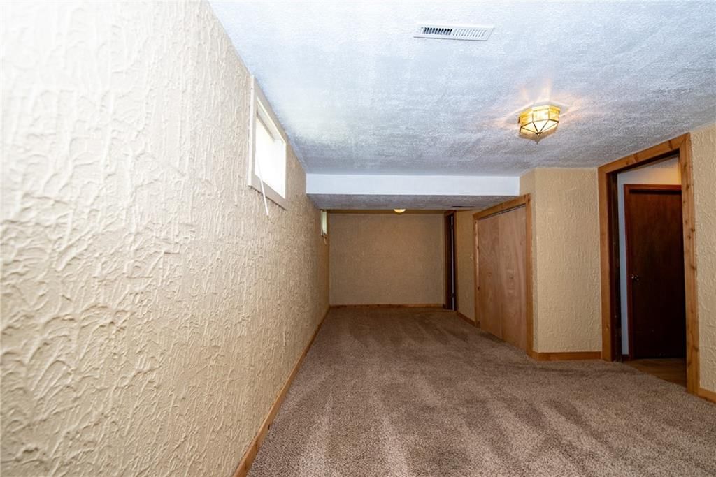 208 NW Valley Drive — photo 23