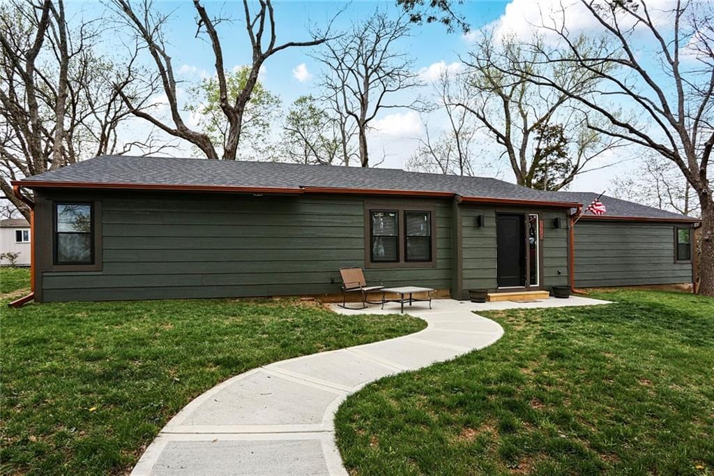 178 Anchor Drive — photo 1