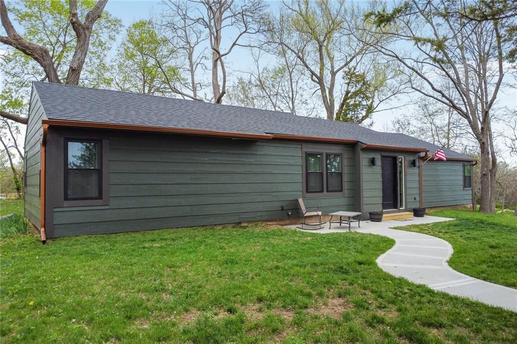 178 Anchor Drive — photo 2