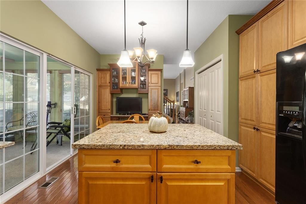 9807 Nieman Place — photo 12