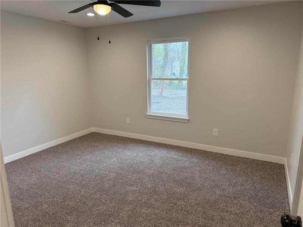 123 Vaughn Street — photo 11