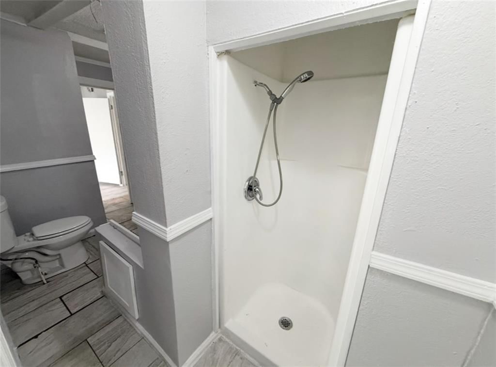 2907 E 61st Street — photo 7