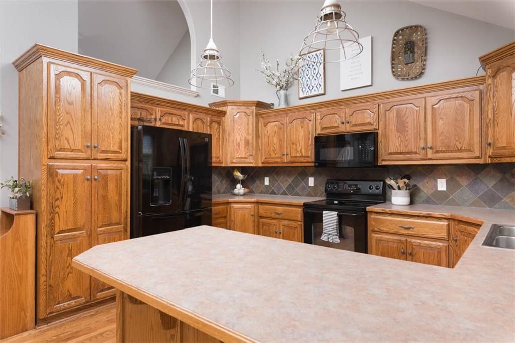 10751 N Laurel Avenue — photo 13