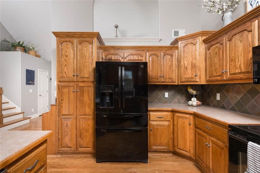 10751 N Laurel Avenue — photo 15