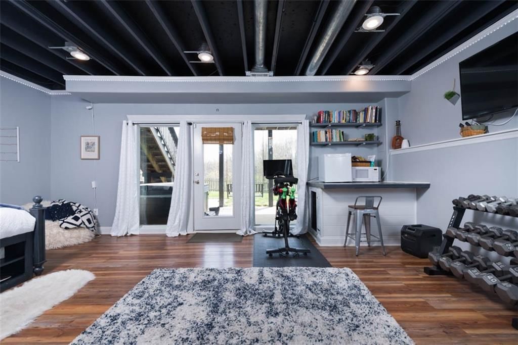 10751 N Laurel Avenue — photo 35