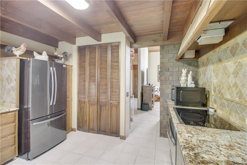 9014 S Buckner Tarsney Road — photo 15
