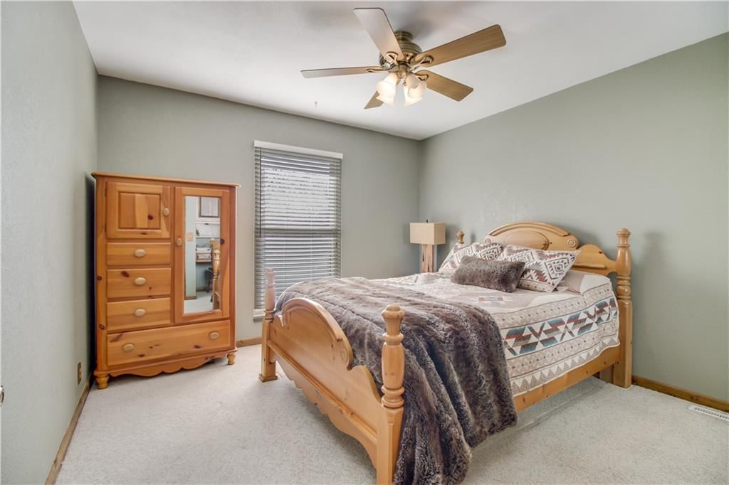 9014 S Buckner Tarsney Road — photo 18