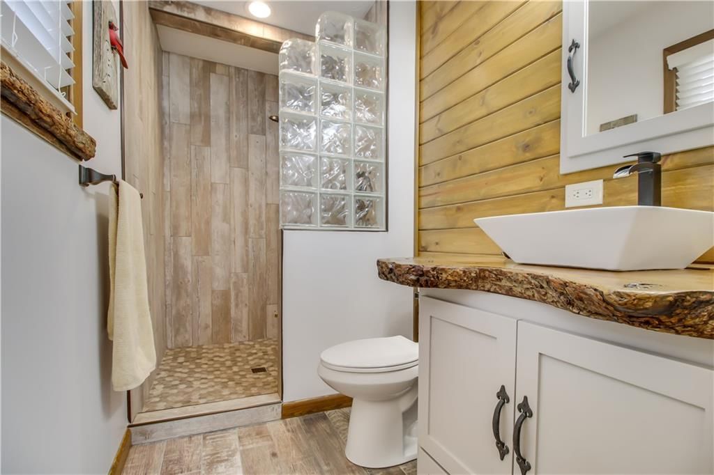 9014 S Buckner Tarsney Road — photo 23