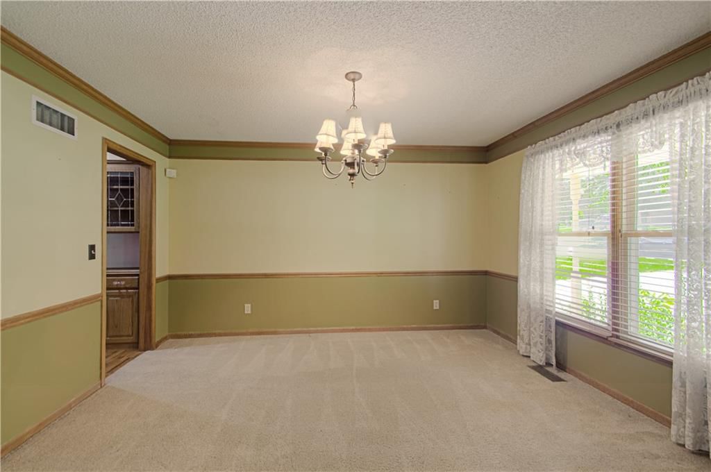 2208 NE 75th Terrace — photo 5
