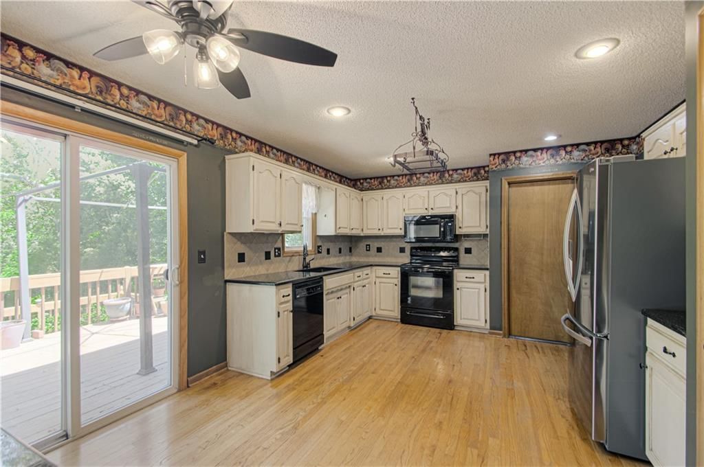 2208 NE 75th Terrace — photo 11