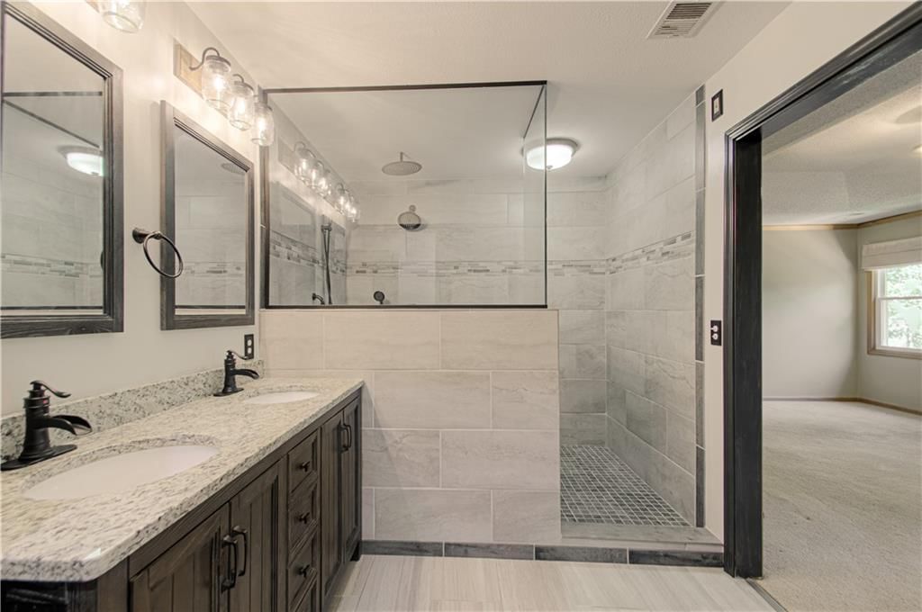 2208 NE 75th Terrace — photo 21
