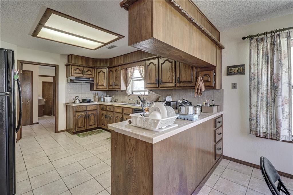 2301 S Stilwell Street — photo 14
