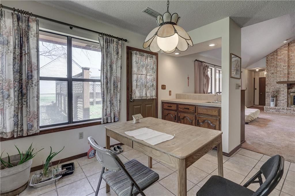 2301 S Stilwell Street — photo 16