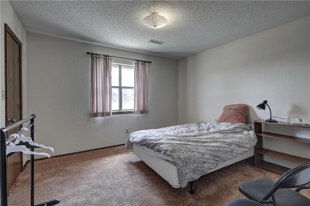 2301 S Stilwell Street — photo 18