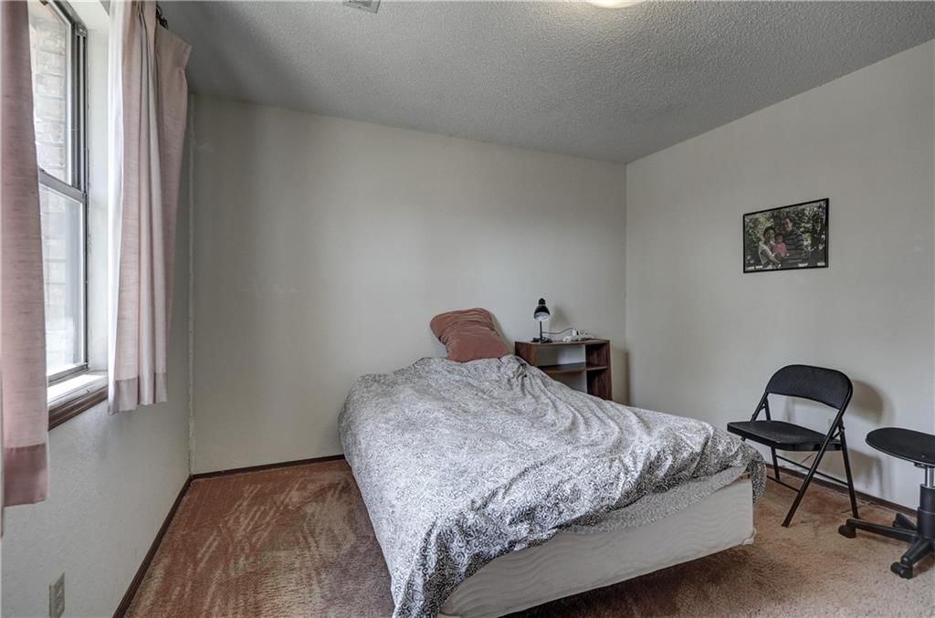 2301 S Stilwell Street — photo 19