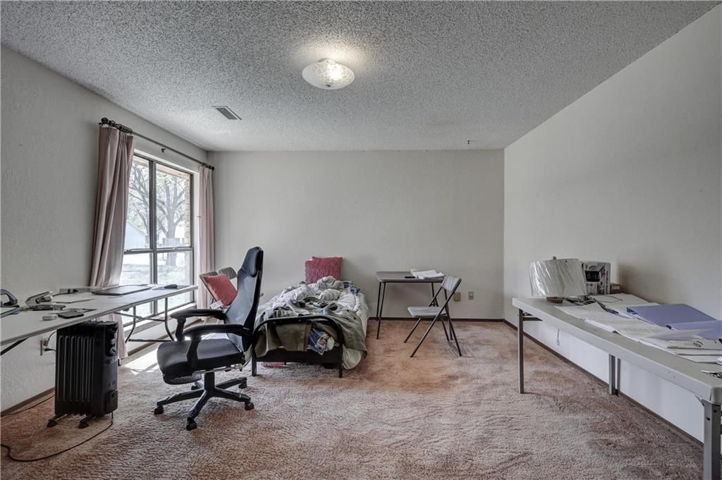 2301 S Stilwell Street — photo 23