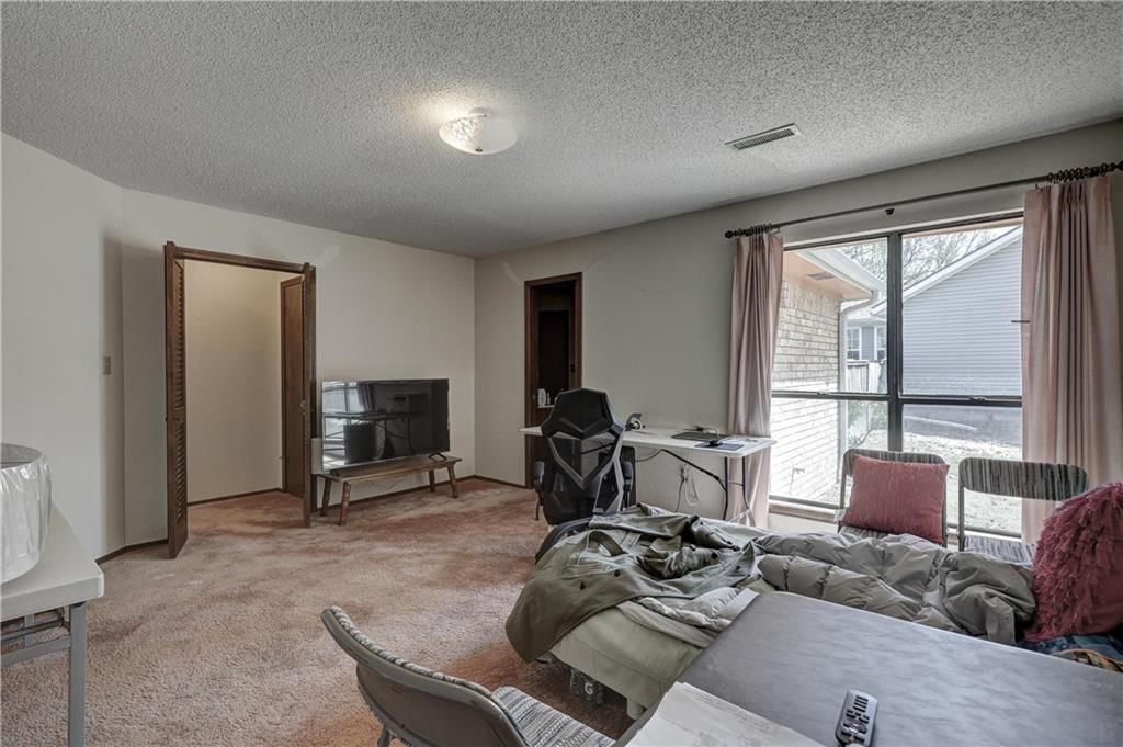 2301 S Stilwell Street — photo 24