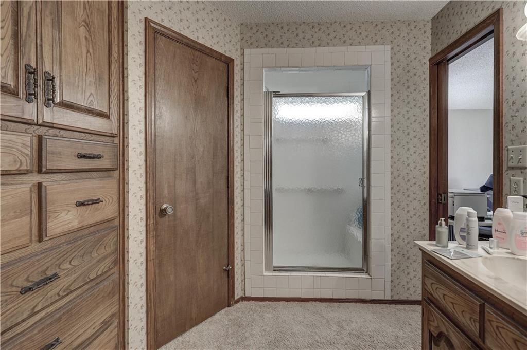 2301 S Stilwell Street — photo 31