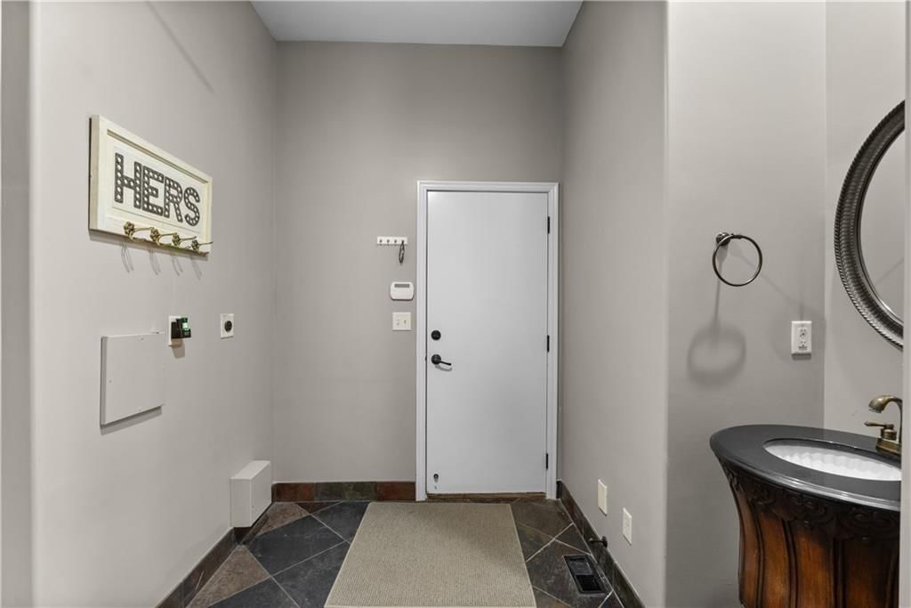 8600 Lee's Summit Road — photo 18