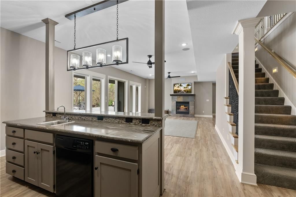 8600 Lee's Summit Road — photo 35