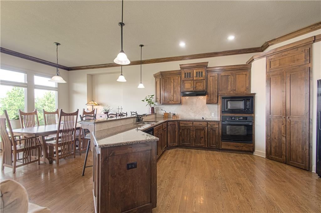 Photo 7 of 42 - 5000 N 143rd Street