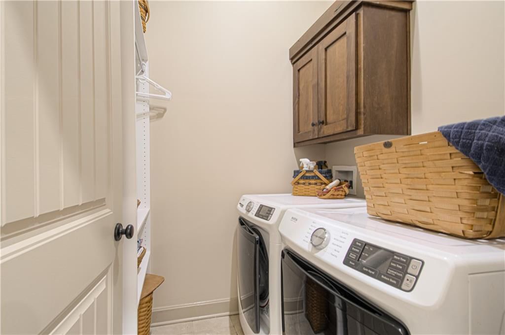 Photo 12 of 42 - 5000 N 143rd Street