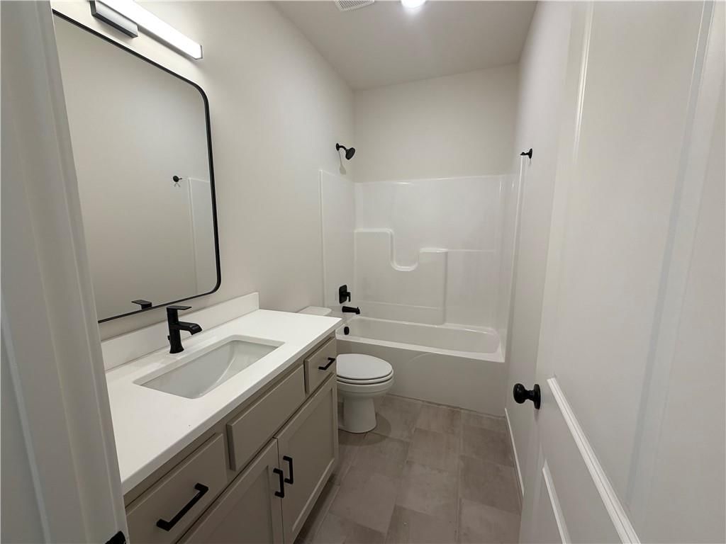 8809 N Clarion Avenue — photo 16
