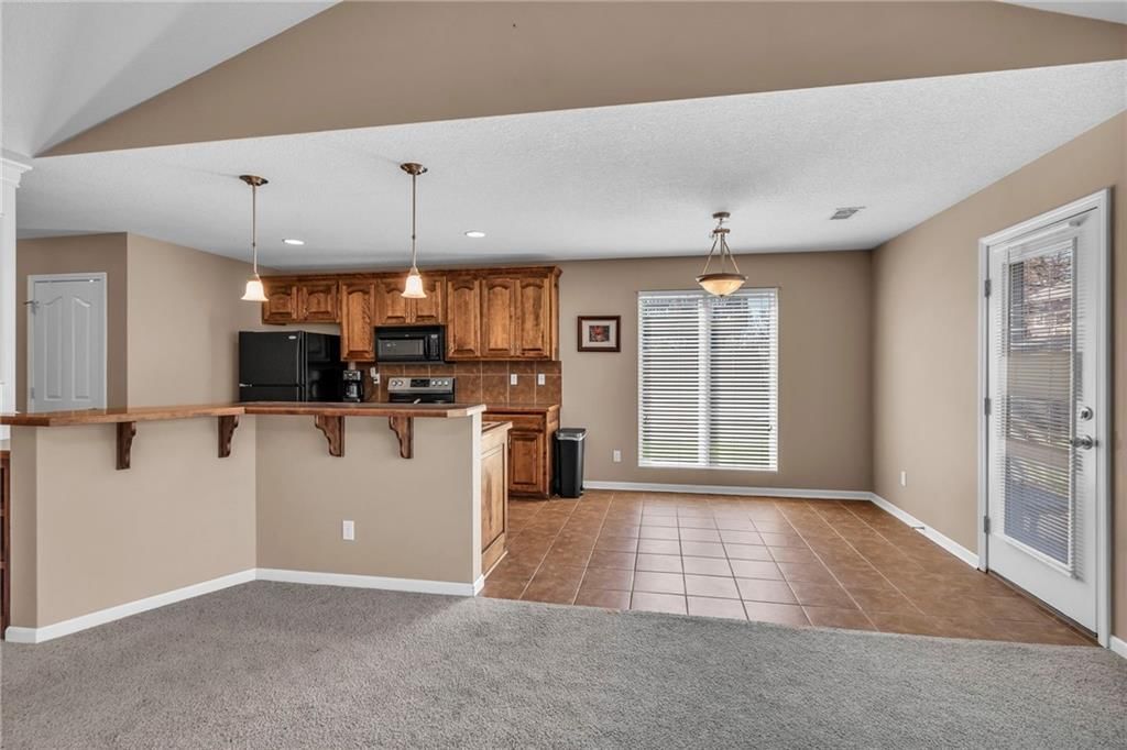 212 Blackjack Avenue — photo 8