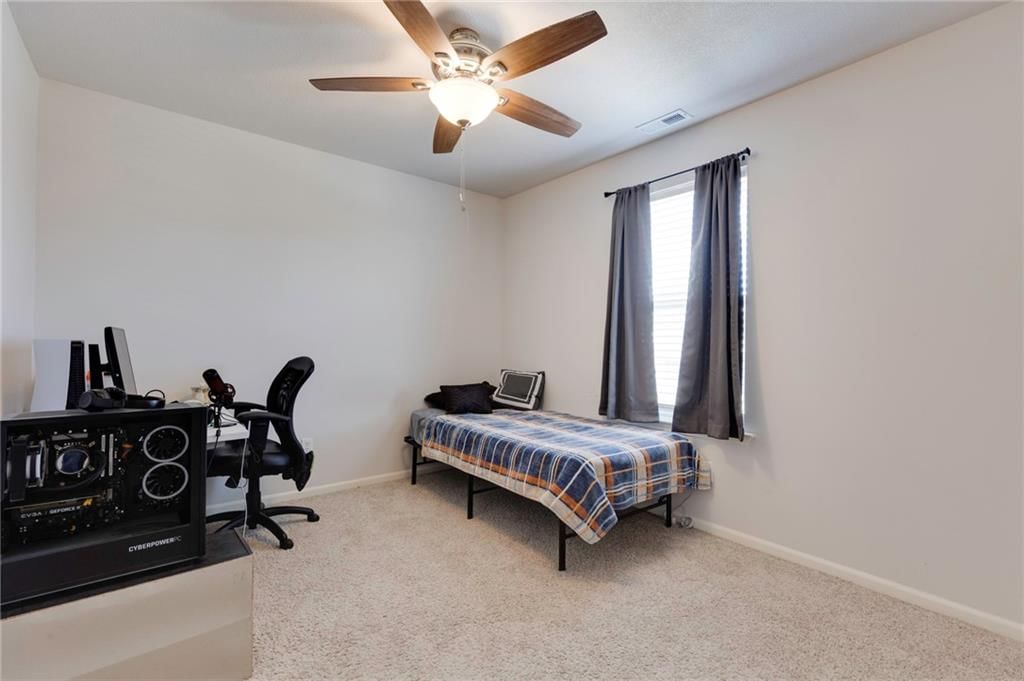 708 Roseberry Drive — photo 32