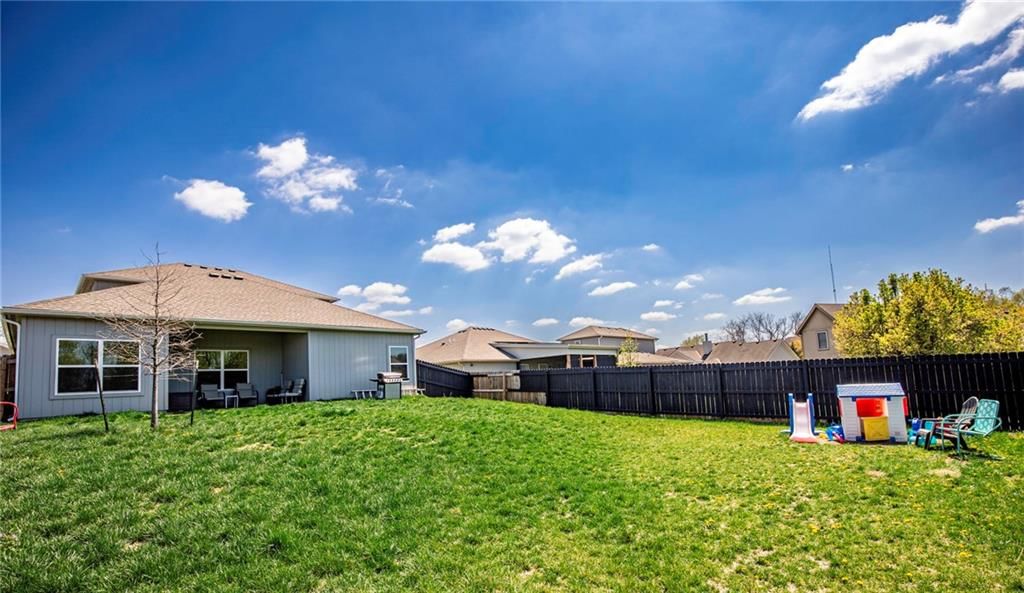 708 Roseberry Drive — photo 39