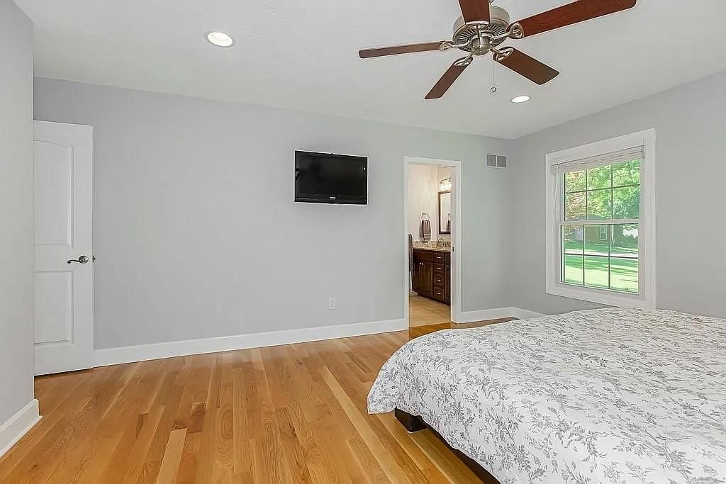 7700 W 100TH Terrace — photo 14