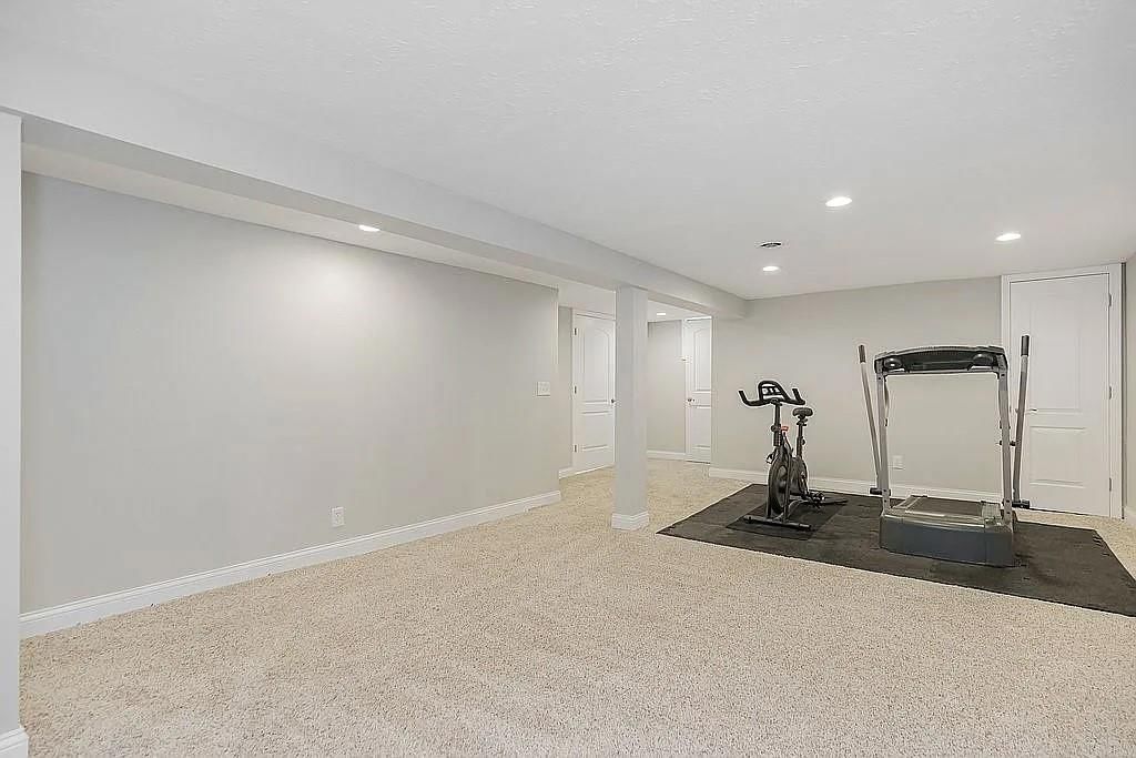 7700 W 100TH Terrace — photo 22