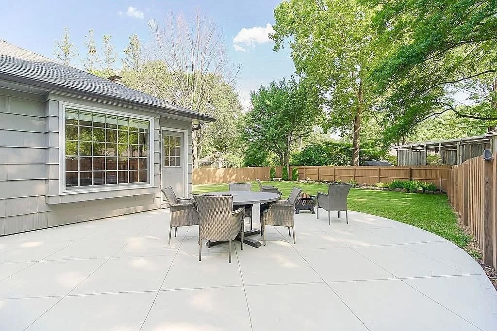 7700 W 100TH Terrace — photo 23