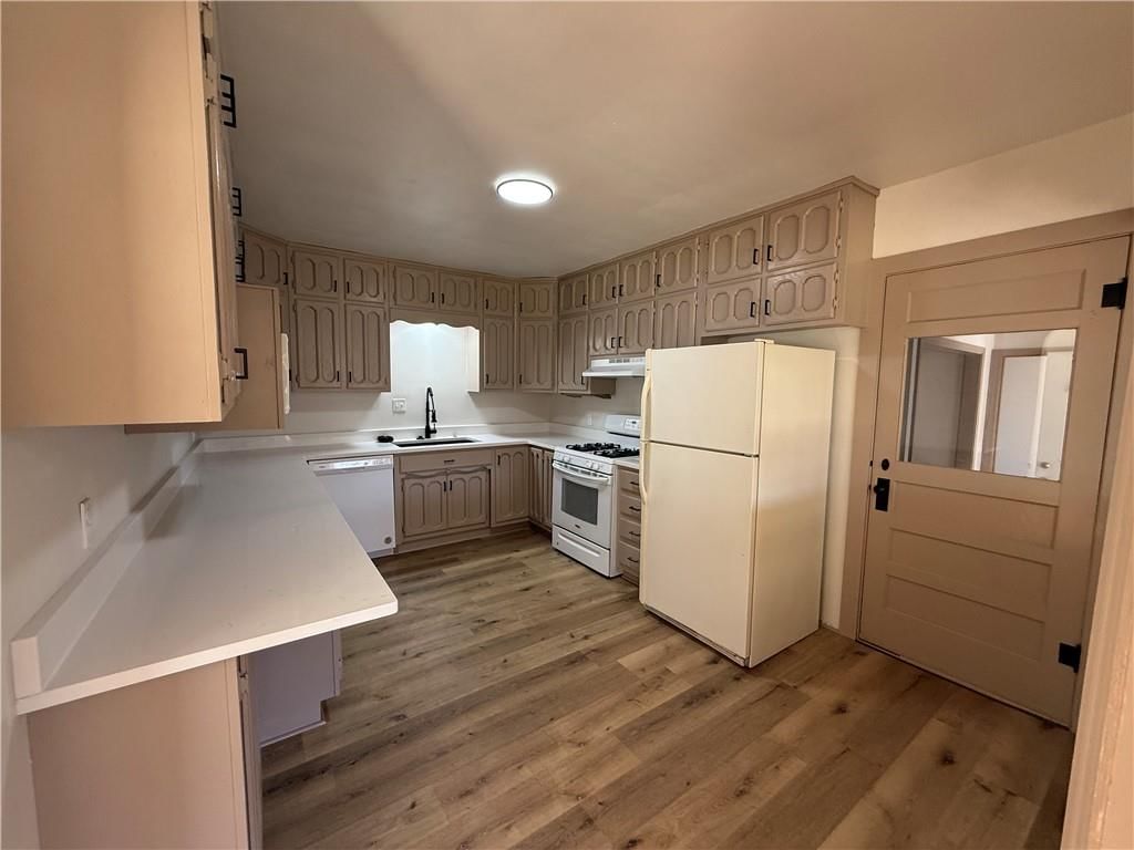 605 W Dakota Street — photo 6