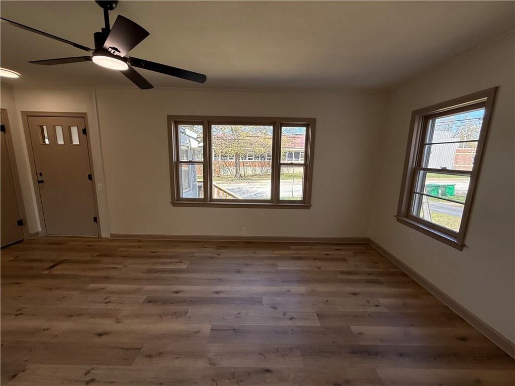 605 W Dakota Street — photo 17