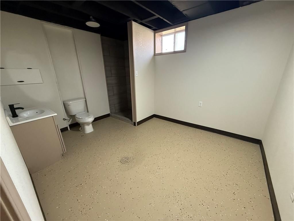 605 W Dakota Street — photo 39