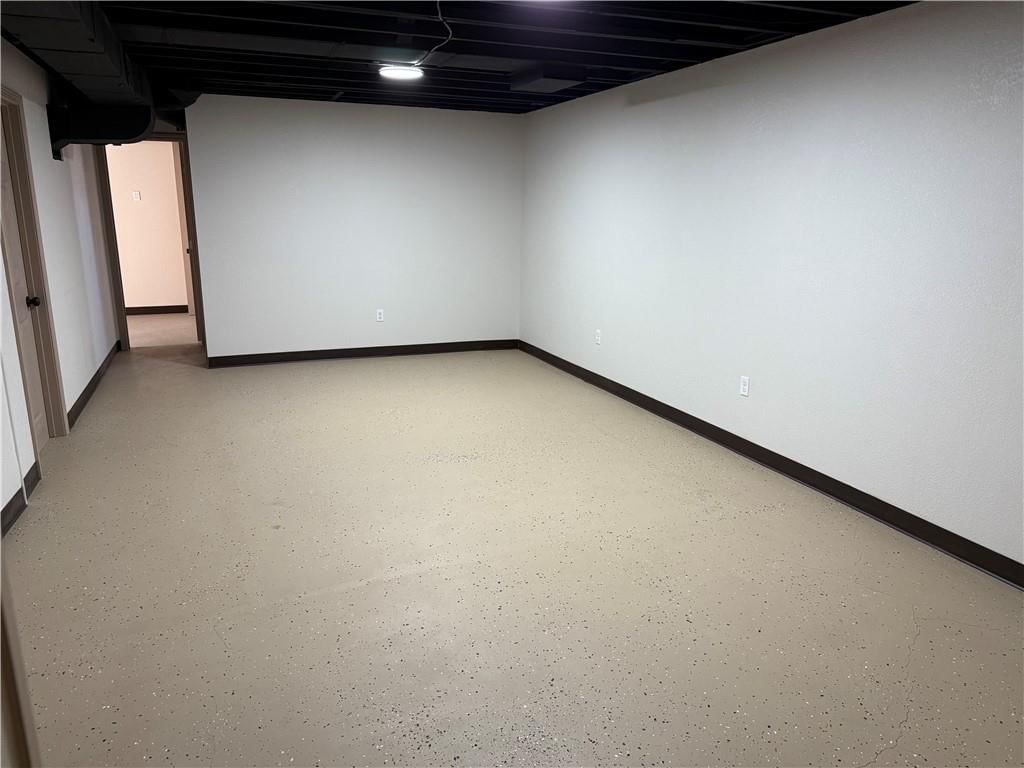 605 W Dakota Street — photo 41
