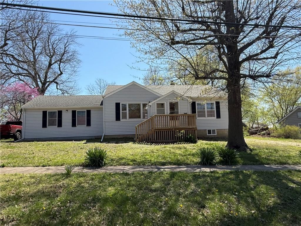 605 W Dakota Street — photo 49