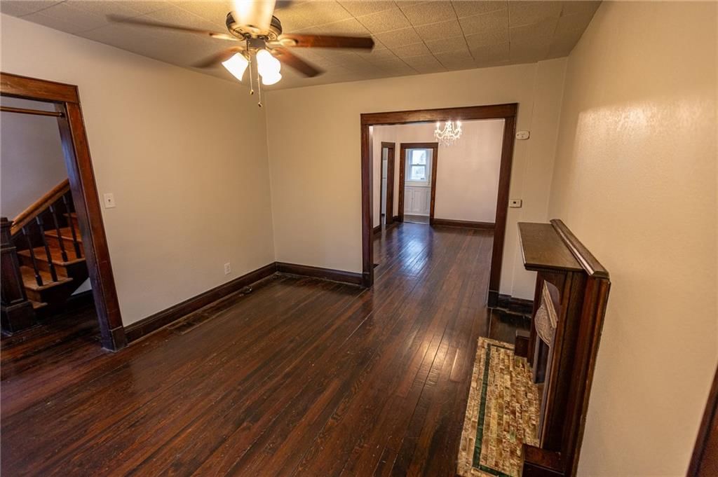4402 Windsor Avenue — photo 17