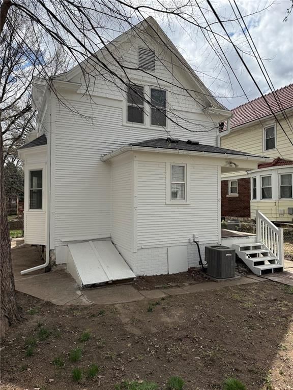 4402 Windsor Avenue — photo 19