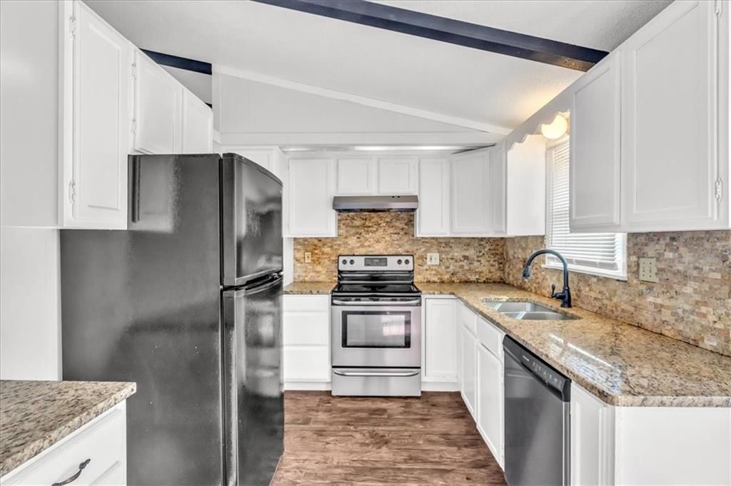 5713 N Woodland Avenue — photo 13
