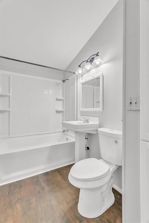 5713 N Woodland Avenue — photo 16