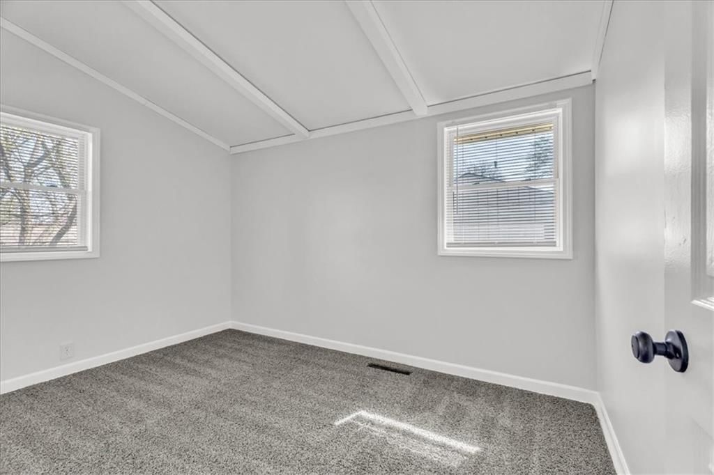 5713 N Woodland Avenue — photo 21