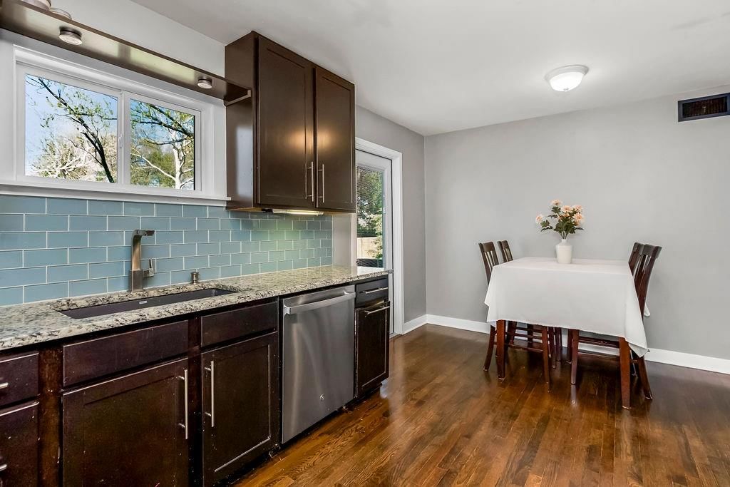 5316 W 76th Terrace — photo 8