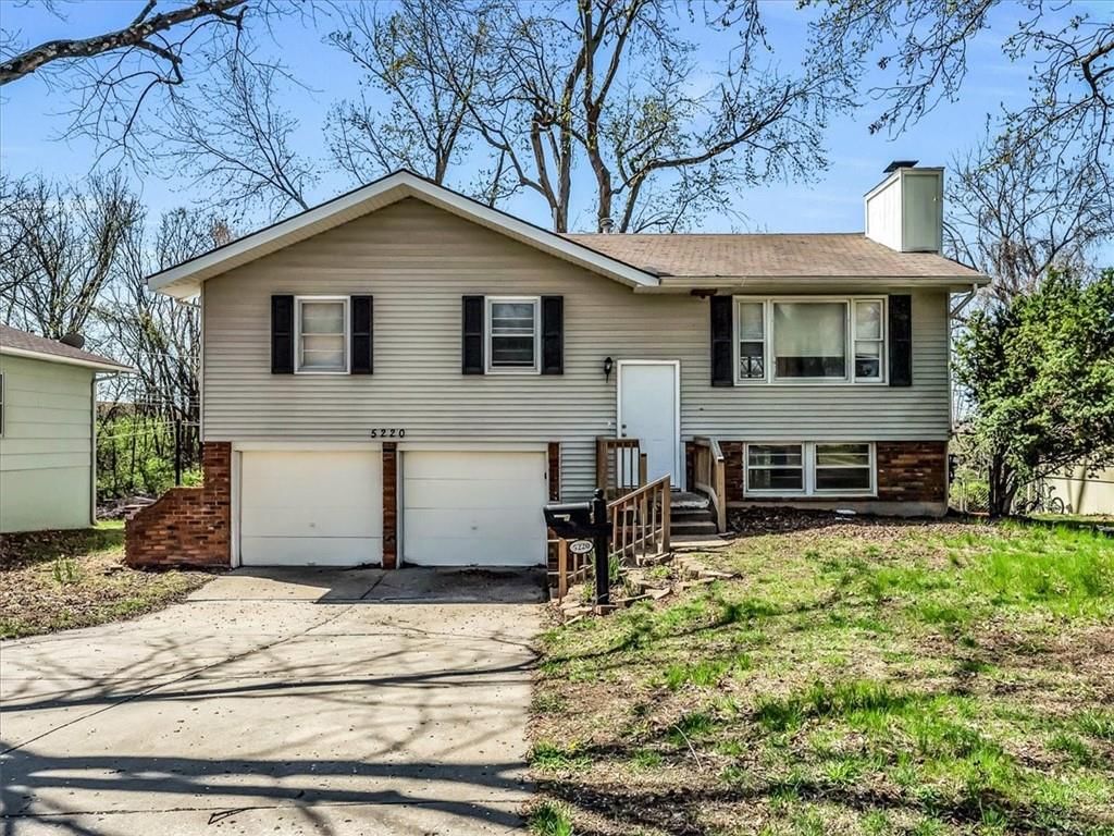 5220 OVERTON Avenue, Kansas City, MO