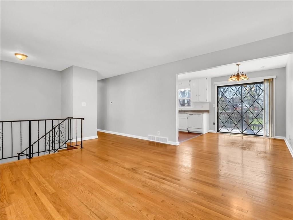 5220 OVERTON Avenue — photo 13
