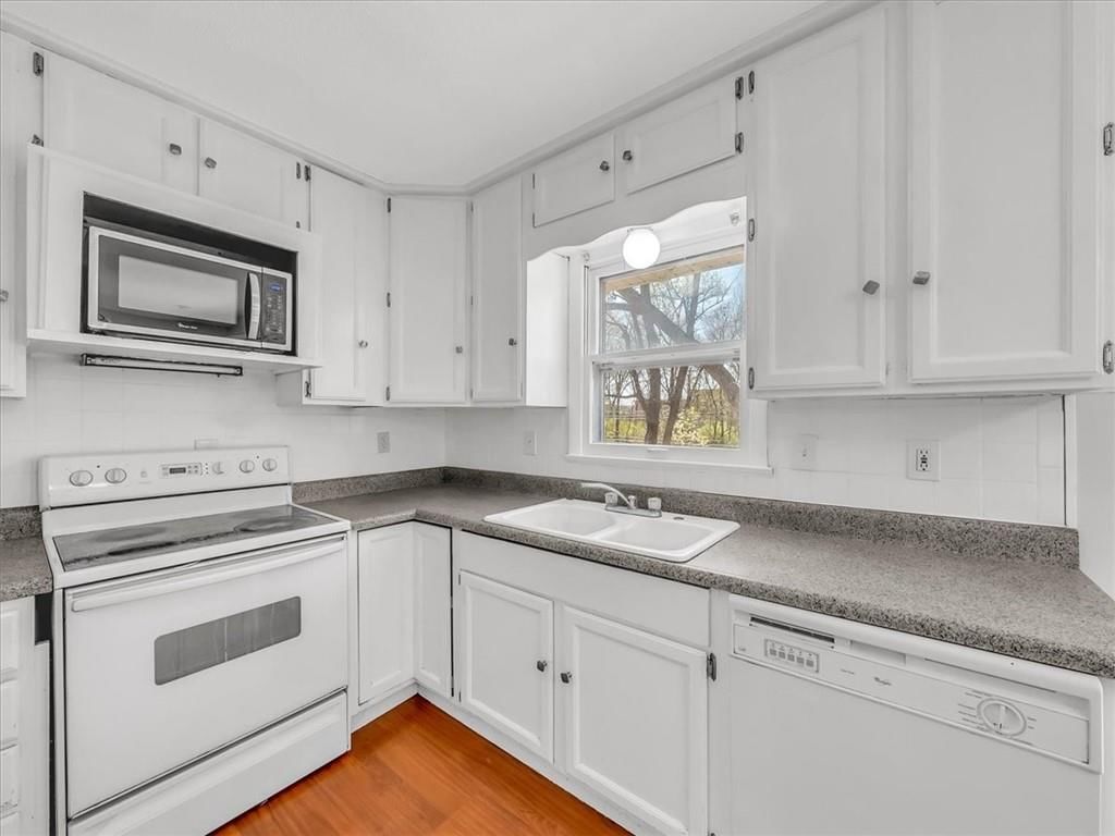 5220 OVERTON Avenue — photo 16