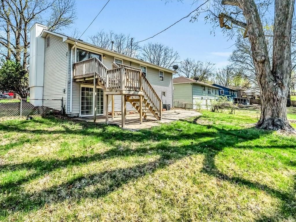 5220 OVERTON Avenue — photo 27