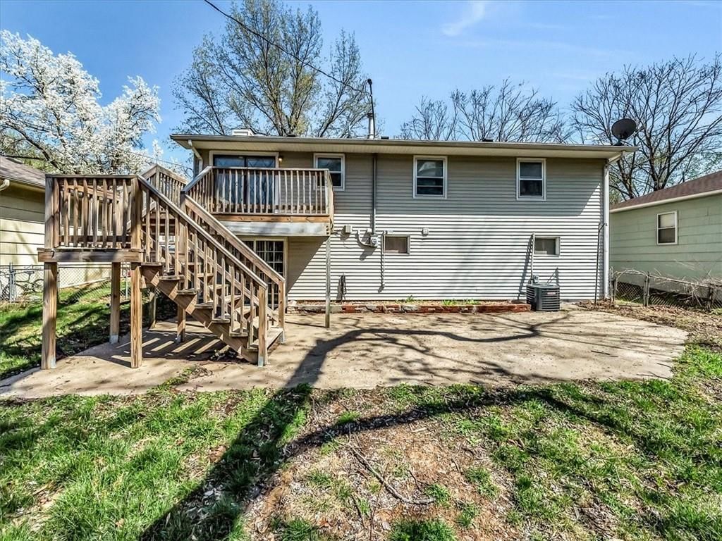 5220 OVERTON Avenue — photo 28